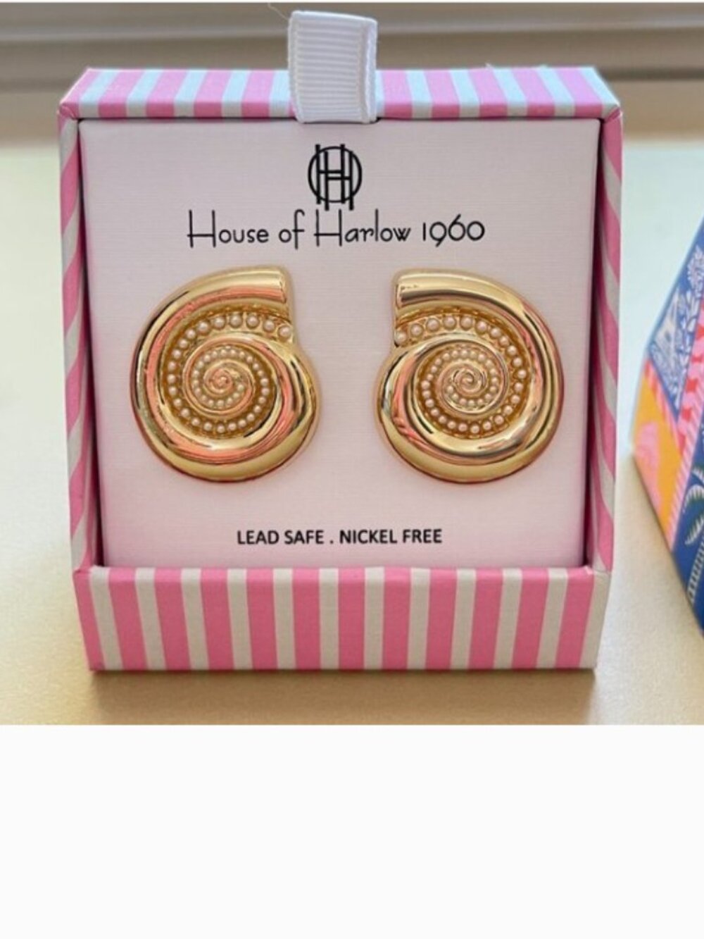 New House of Harlow 1960 Earrings Gold Pearl Shell Pierced Beach in Box
